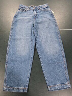 Free Assembly NWT Women's Mid-Rise Wide Hem Barrel Jeans Sz 0